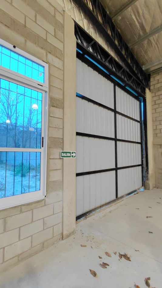 Galpon en alquiler en San Justo - 400 m² cubiertos